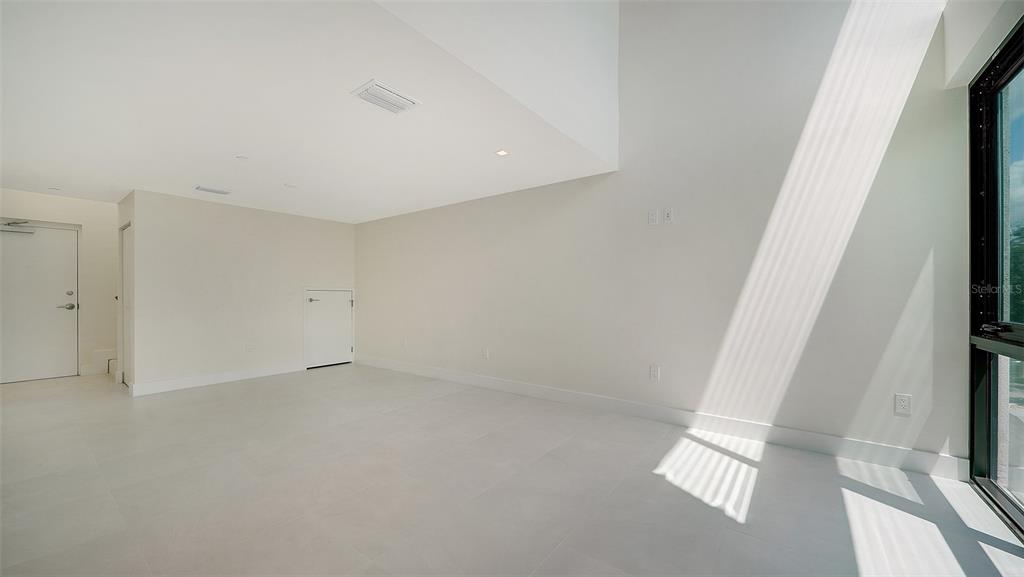 Sarasota, Florida, 34236, United States, 2 Bedrooms Bedrooms, ,2 BathroomsBathrooms,Residential,For Sale,1991932