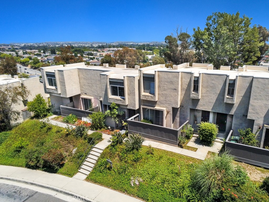 Montebello, California, 90640, United States, 3 Bedrooms Bedrooms, ,2 BathroomsBathrooms,Residential,For Sale,2039978