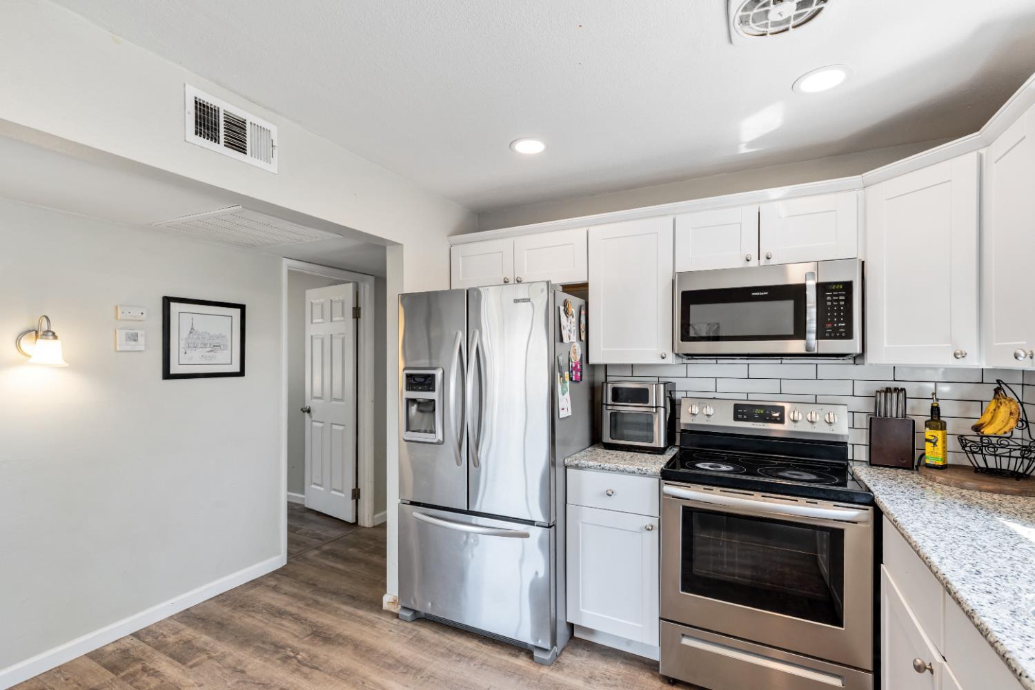 Sanger, California, 93657, United States, 3 Bedrooms Bedrooms, ,1 BathroomBathrooms,Residential,For Sale,1935661