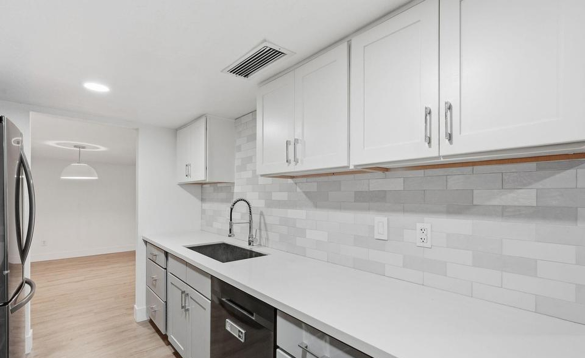  7618 N 19th Drive  Phoenix, AZ - 物件實景