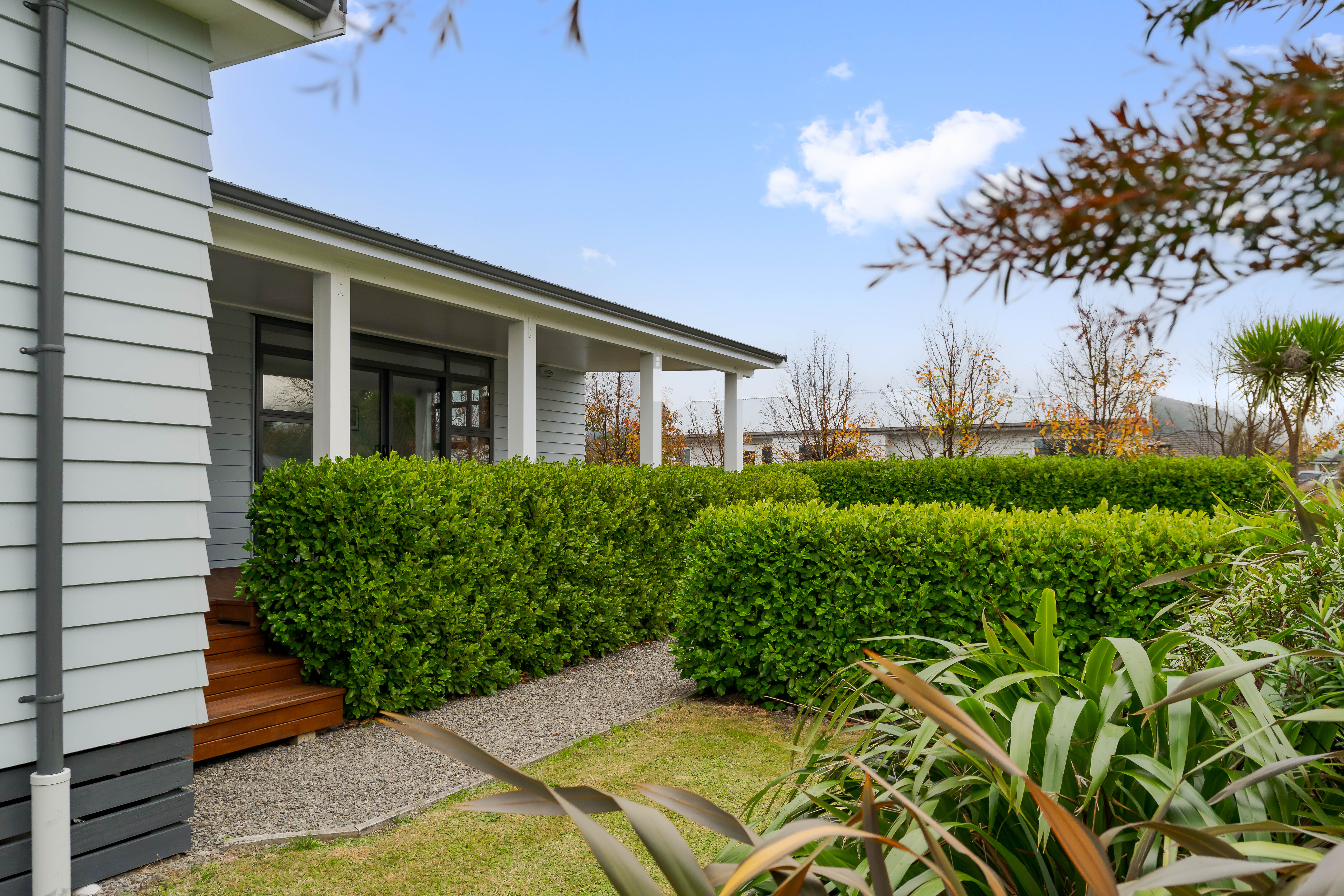  Bright, Modern Living with Private Appeal - 物件實景