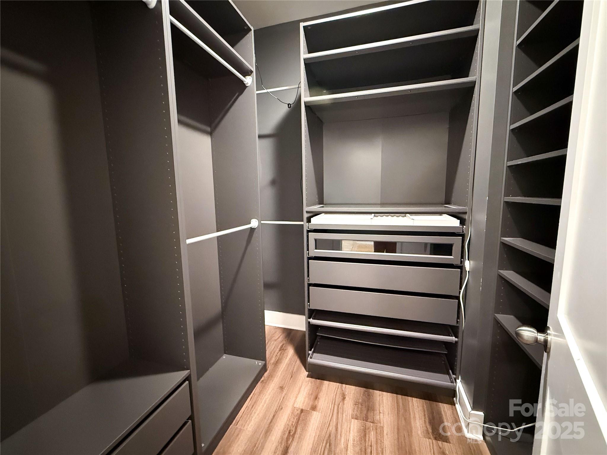 Huntersville, North Carolina, 28078, United States, 6 Bedrooms Bedrooms, ,5 BathroomsBathrooms,Residential,For Sale,1988370