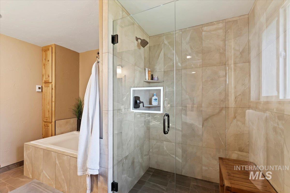 Boise, Idaho, 83709-7329, United States, 3 Bedrooms Bedrooms, ,Residential,For Sale,1992801