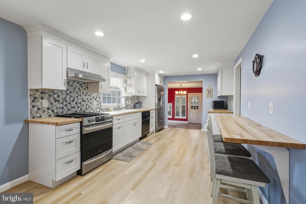 Cherry Hill, New Jersey, 08034, United States, 4 Bedrooms Bedrooms, ,4 BathroomsBathrooms,Residential,For Sale,1990479