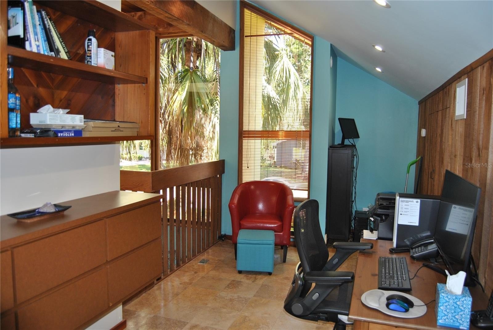 ST PETERSBURG, Florida, 33705, United States, 3 Bedrooms Bedrooms, ,3 BathroomsBathrooms,Residential,For Sale,1977227