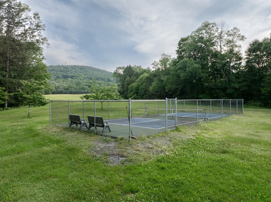 North Branch, New York, 12766, United States, 4 Bedrooms Bedrooms, ,3 BathroomsBathrooms,Residential,For Sale,1977100