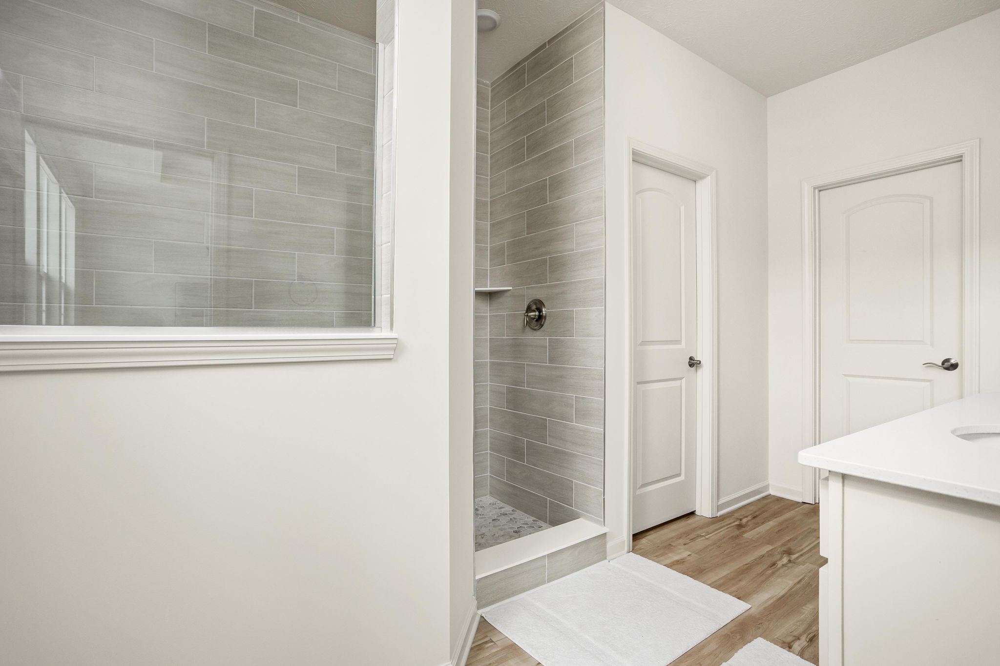  Standout Townhouse with Pond View in Zionsville - 物件實景