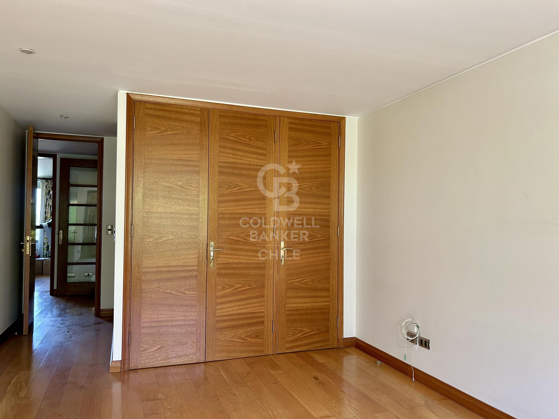 Vitacura, Chile, 5 Bedrooms Bedrooms, ,4 BathroomsBathrooms,Residential,For Sale,1966854