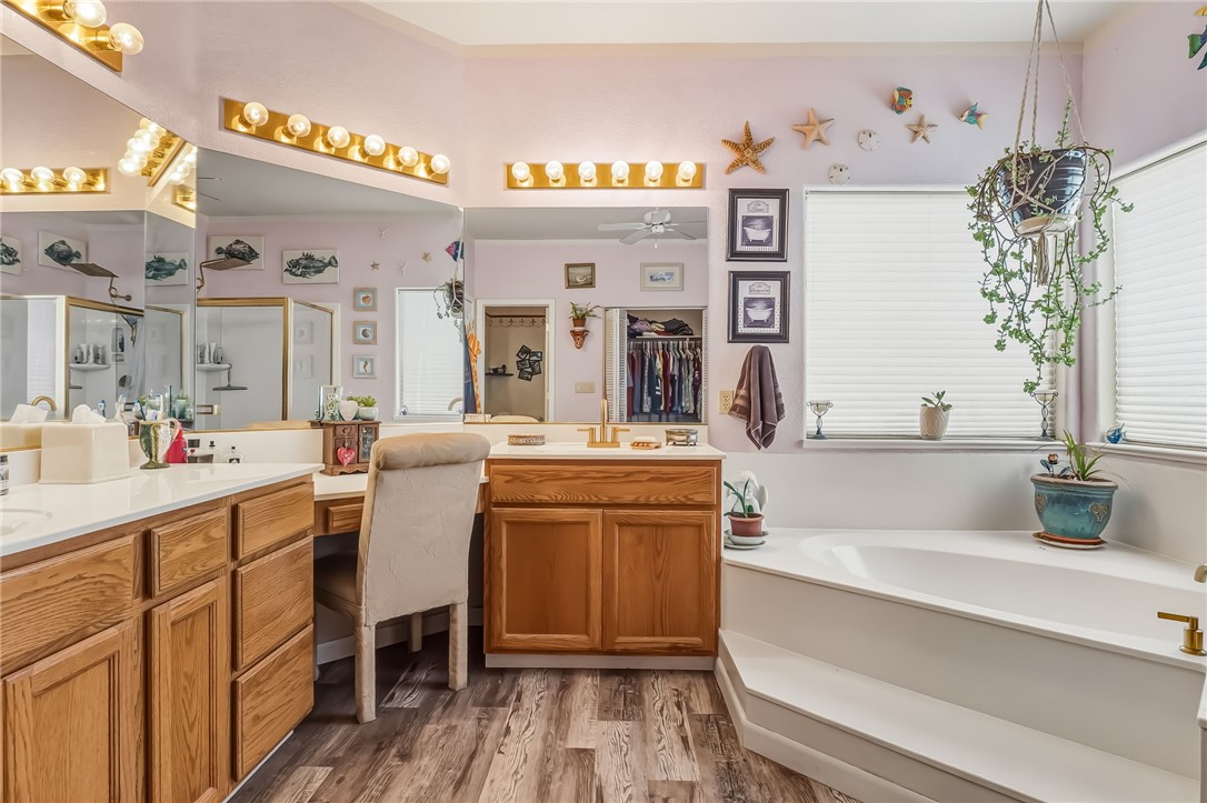 Bullhead City, Arizona, 86442, United States, 4 Bedrooms Bedrooms, ,2 BathroomsBathrooms,Residential,For Sale,1988926