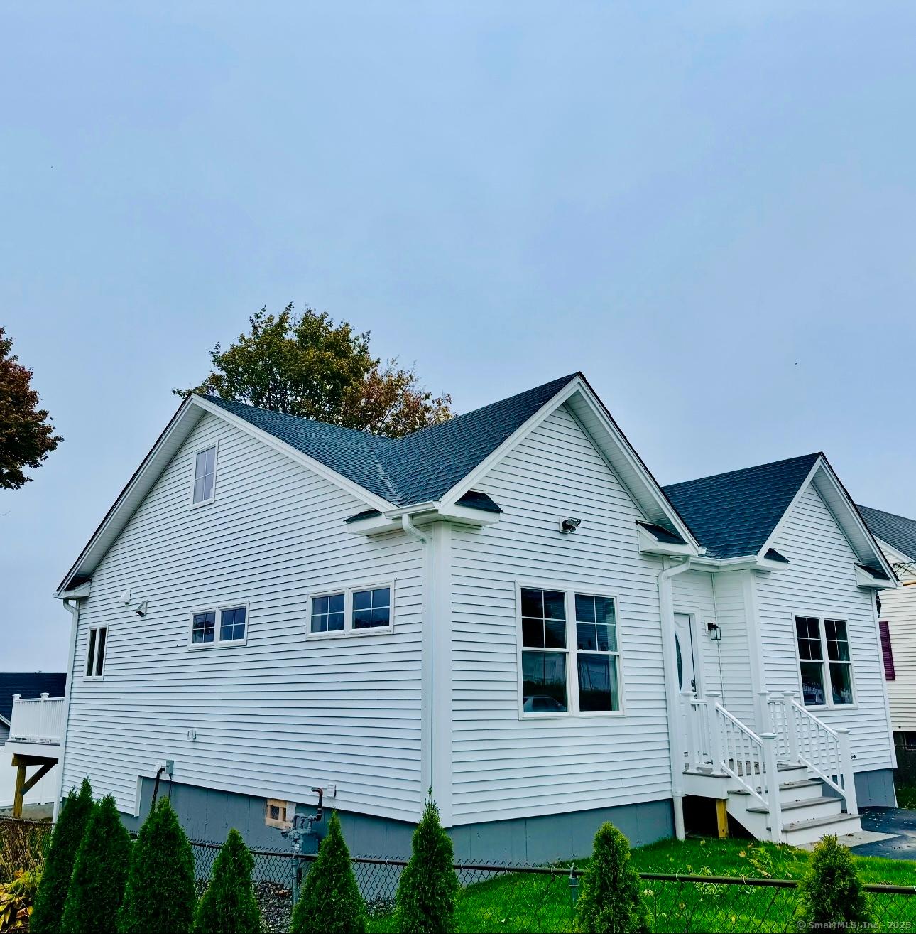 Bridgeport, Connecticut, 06606, United States, 4 Bedrooms Bedrooms, ,3 BathroomsBathrooms,Residential,For Sale,1978261