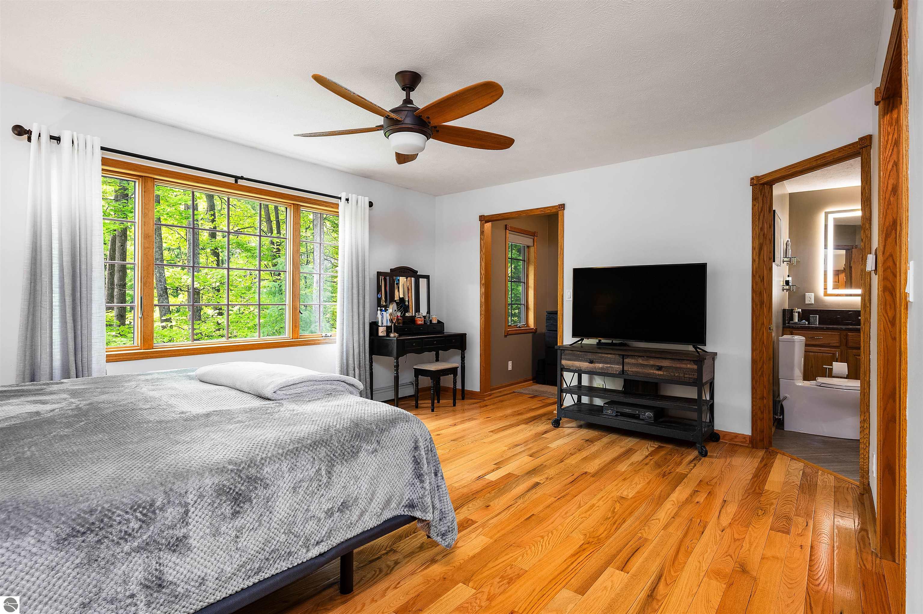 Traverse City, Michigan, 49684, United States, 4 Bedrooms Bedrooms, ,3 BathroomsBathrooms,Residential,For Sale,1850049