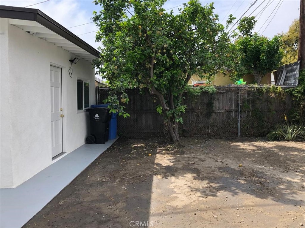 Los Angeles, California, 90044, United States, 2 Bedrooms Bedrooms, ,1 BathroomBathrooms,Residential,For Sale,2031472