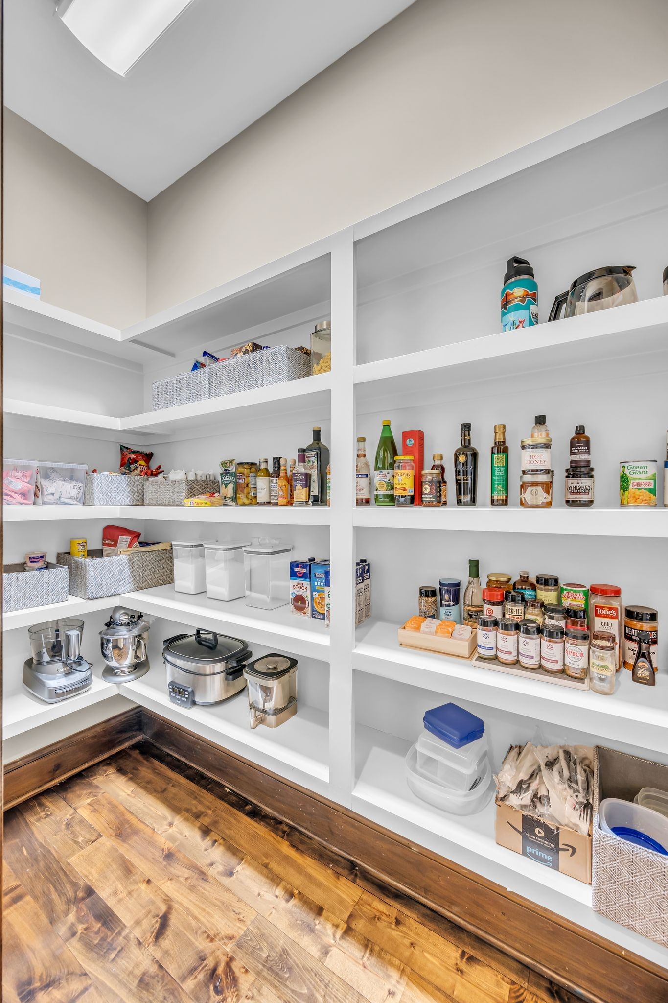 Brentwood, Tennessee, 37027, United States, 5 Bedrooms Bedrooms, ,7 BathroomsBathrooms,Residential,For Sale,2002068