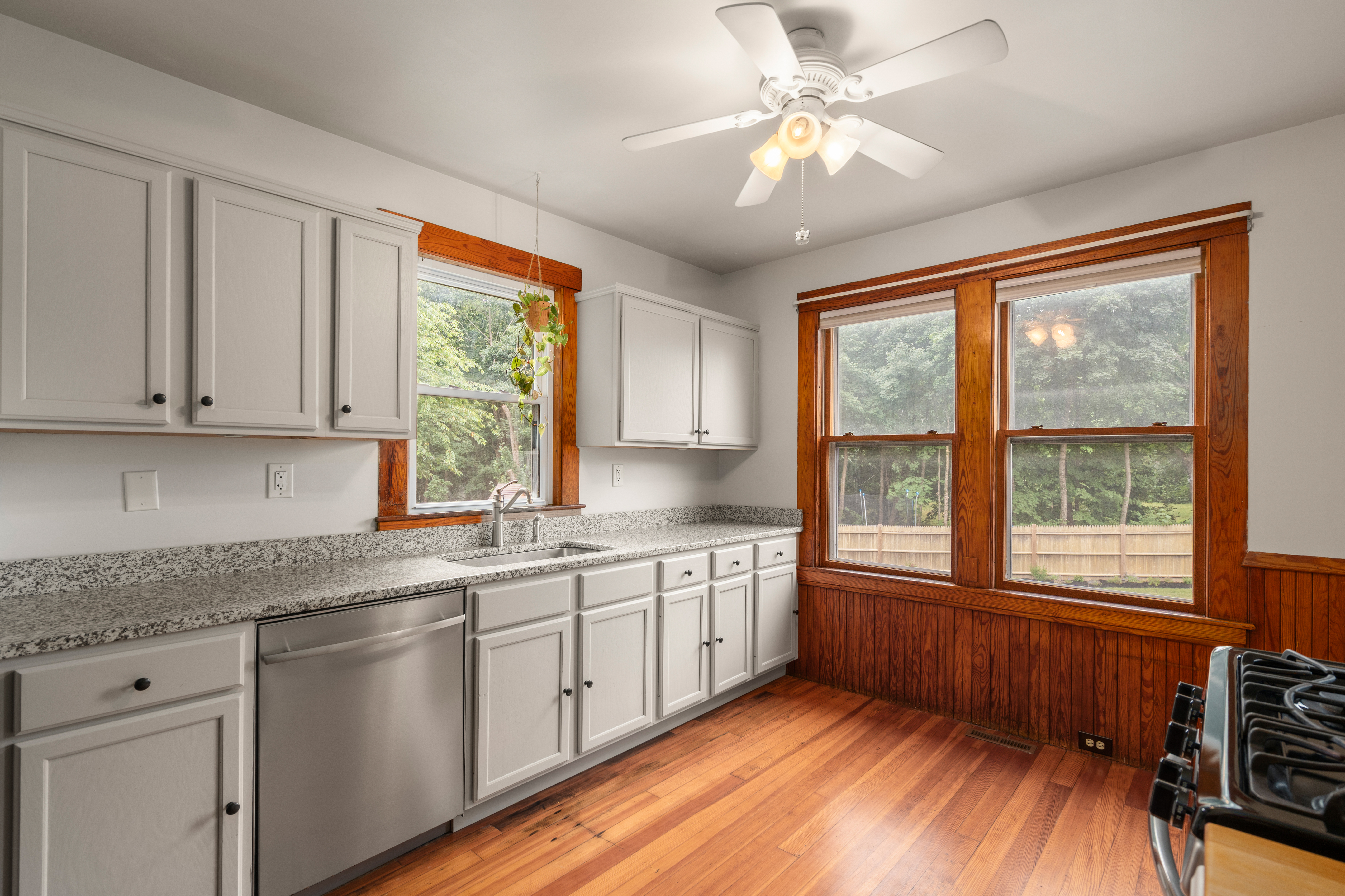  18 Shears Street, Wrentham, MA, 02093 - 物件實景