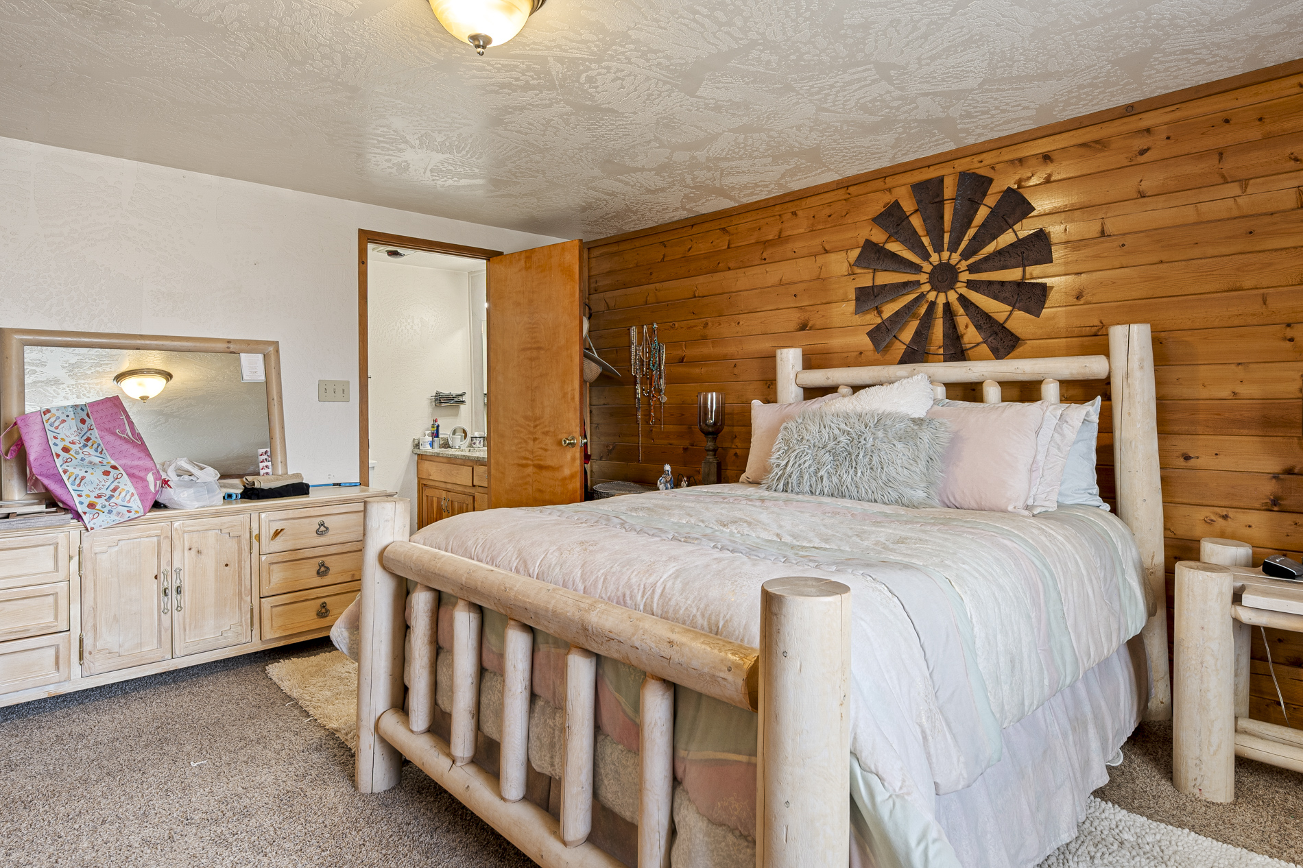 Cedar City, Utah, 84721, United States, 4 Bedrooms Bedrooms, ,2 BathroomsBathrooms,Residential,For Sale,1979997