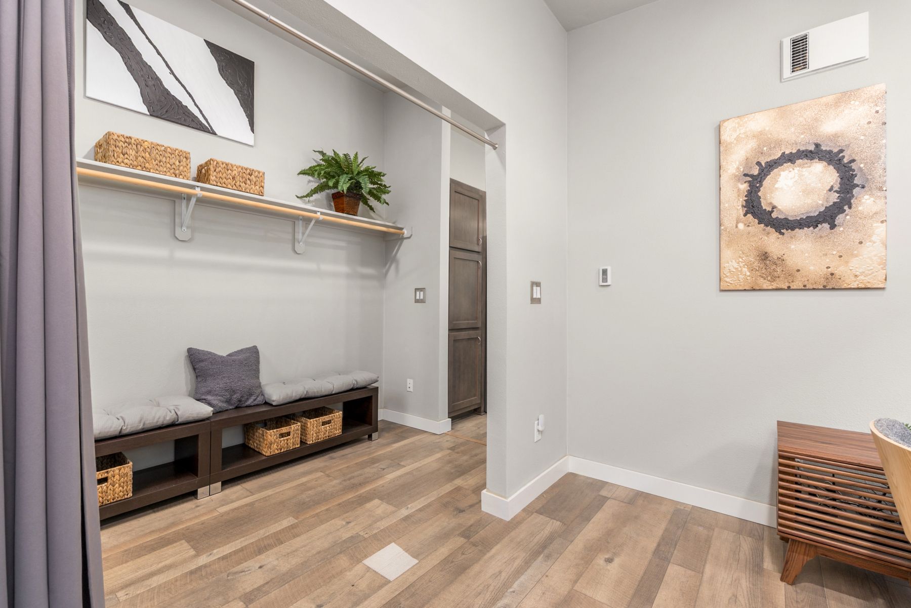  9720 NE Lofgren Rd, Bainbridge Island, WA 98110 - 物件實景