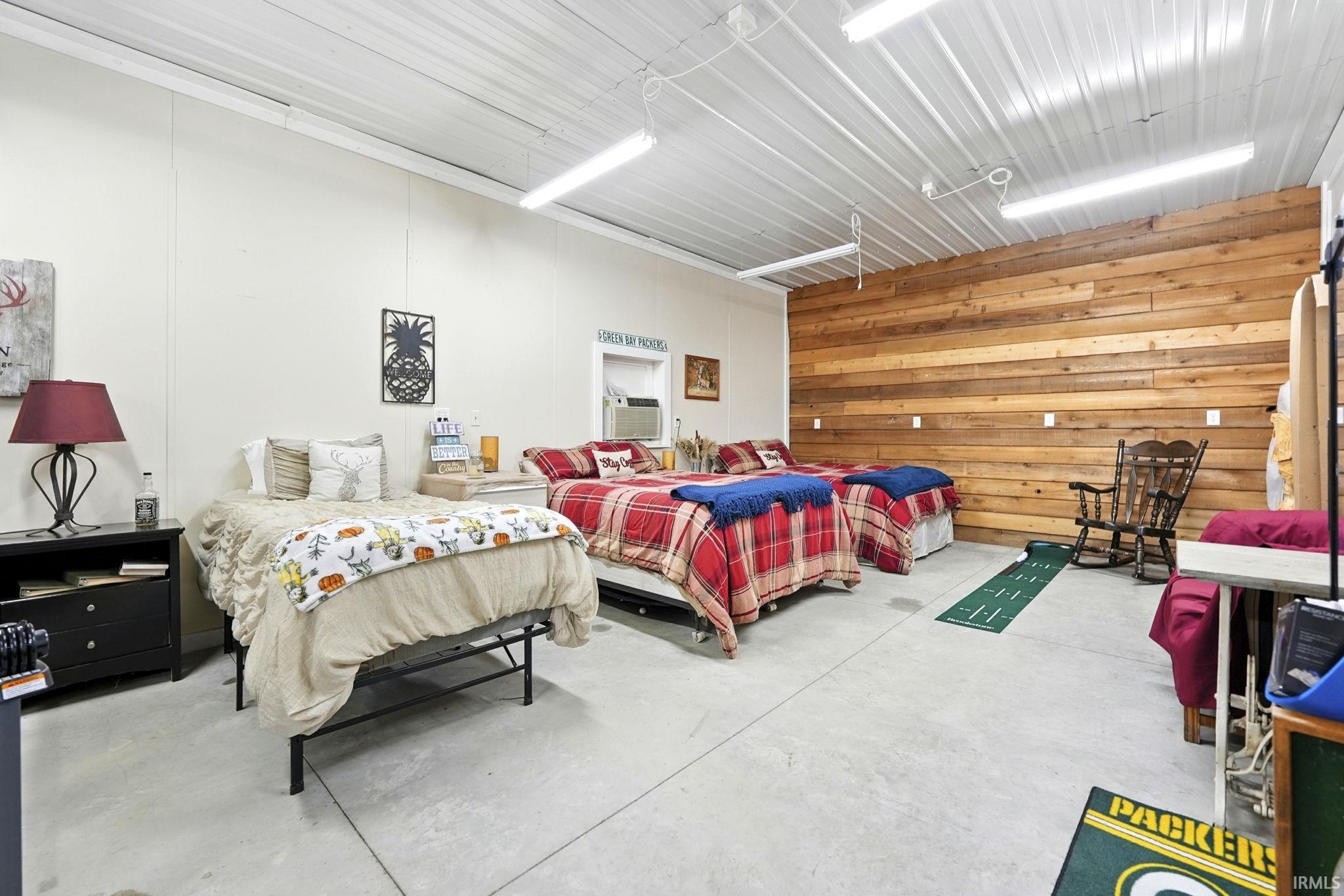 Kimmell, Indiana, 46760, United States, 2 Bedrooms Bedrooms, ,3 BathroomsBathrooms,Residential,For Sale,1928188