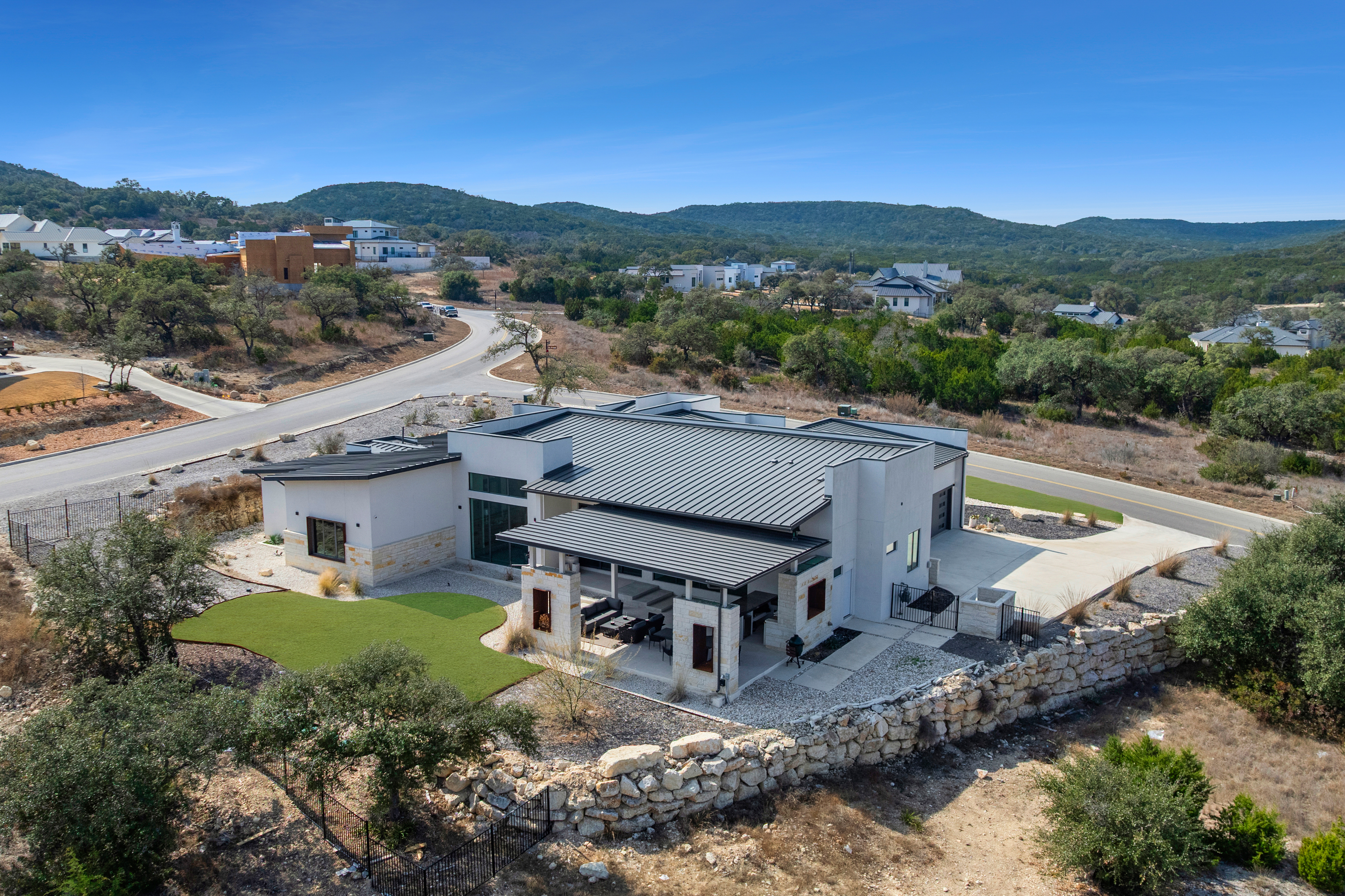  Elevated Contemporary Estate - 物件實景