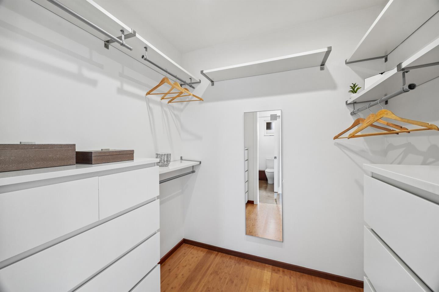 San Mateo, California, 94402, United States, 3 Bedrooms Bedrooms, ,2 BathroomsBathrooms,Residential,For Sale,1987583