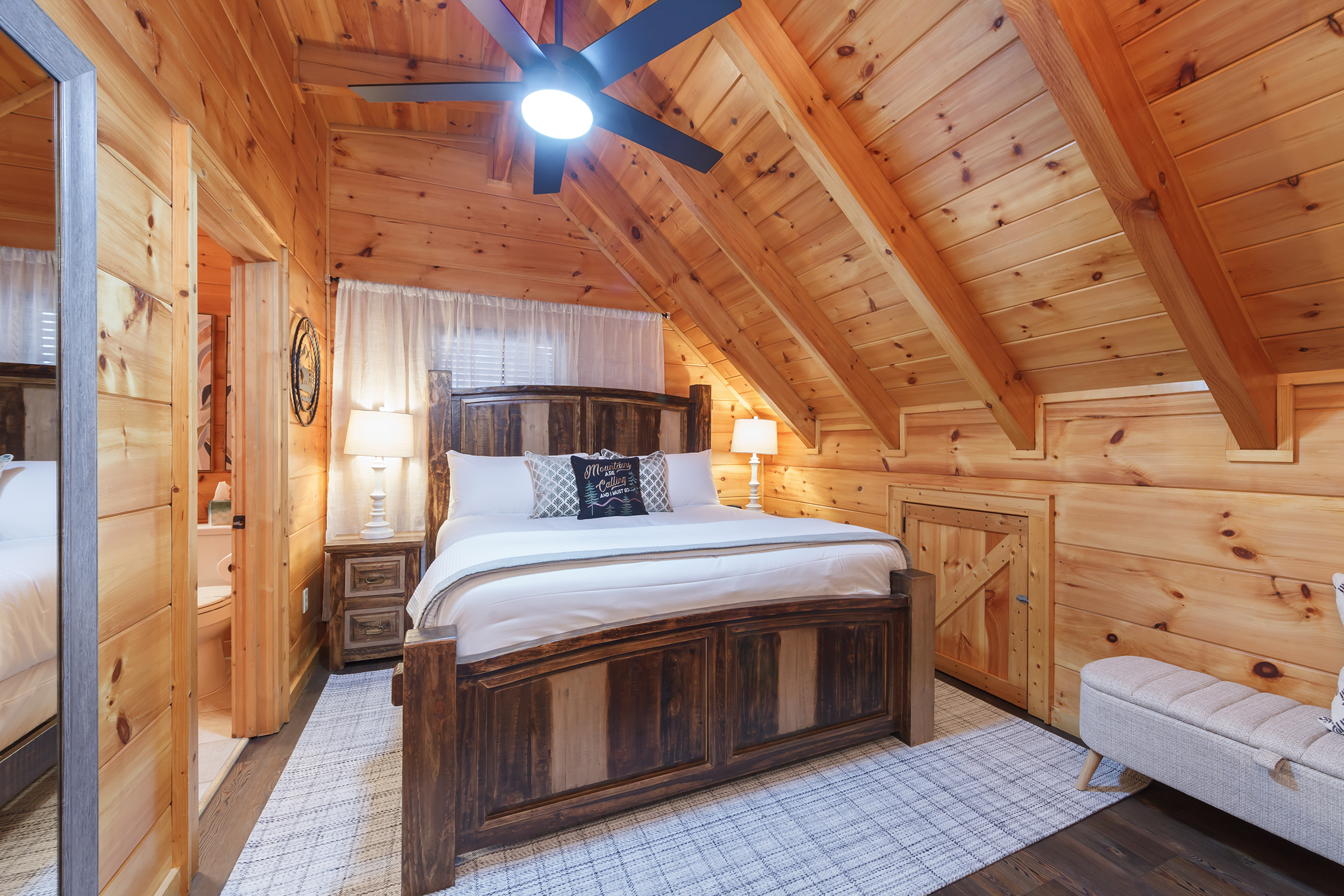 Sevierville, Tennessee, 37862, United States, 1 Bedroom Bedrooms, ,2 BathroomsBathrooms,Residential,For Sale,1979555