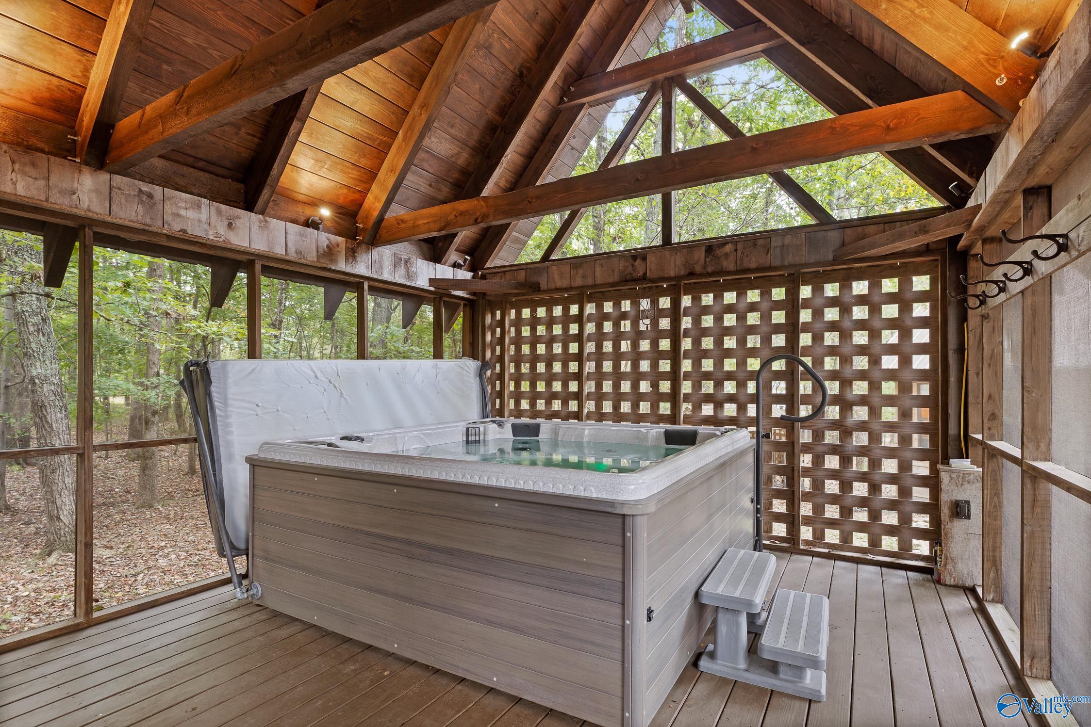 Mentone, Alabama, 35984, United States, 3 Bedrooms Bedrooms, ,1 BathroomBathrooms,Residential,For Sale,1978714