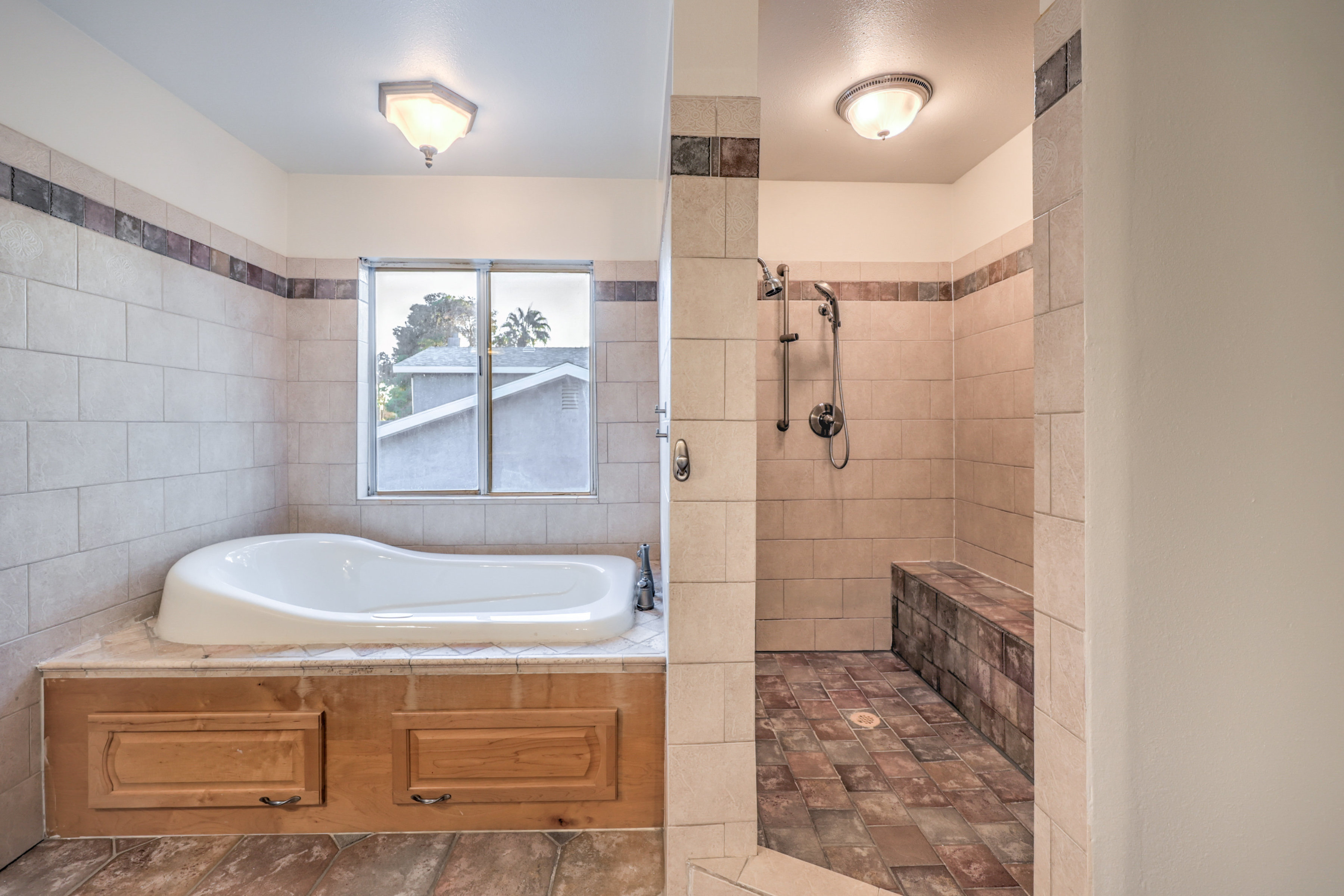  New to Market - 物件實景