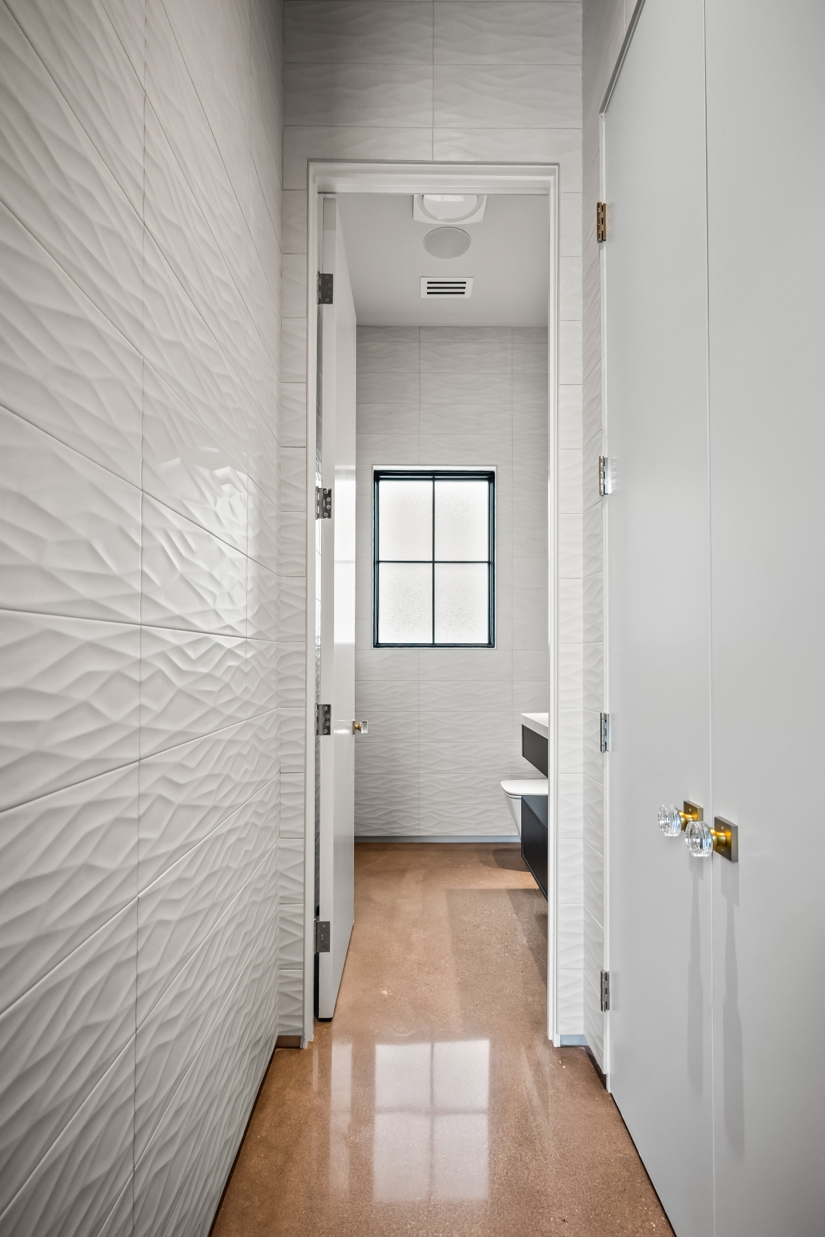  700 Stucco Lane, Mount Pleasant - 物件實景