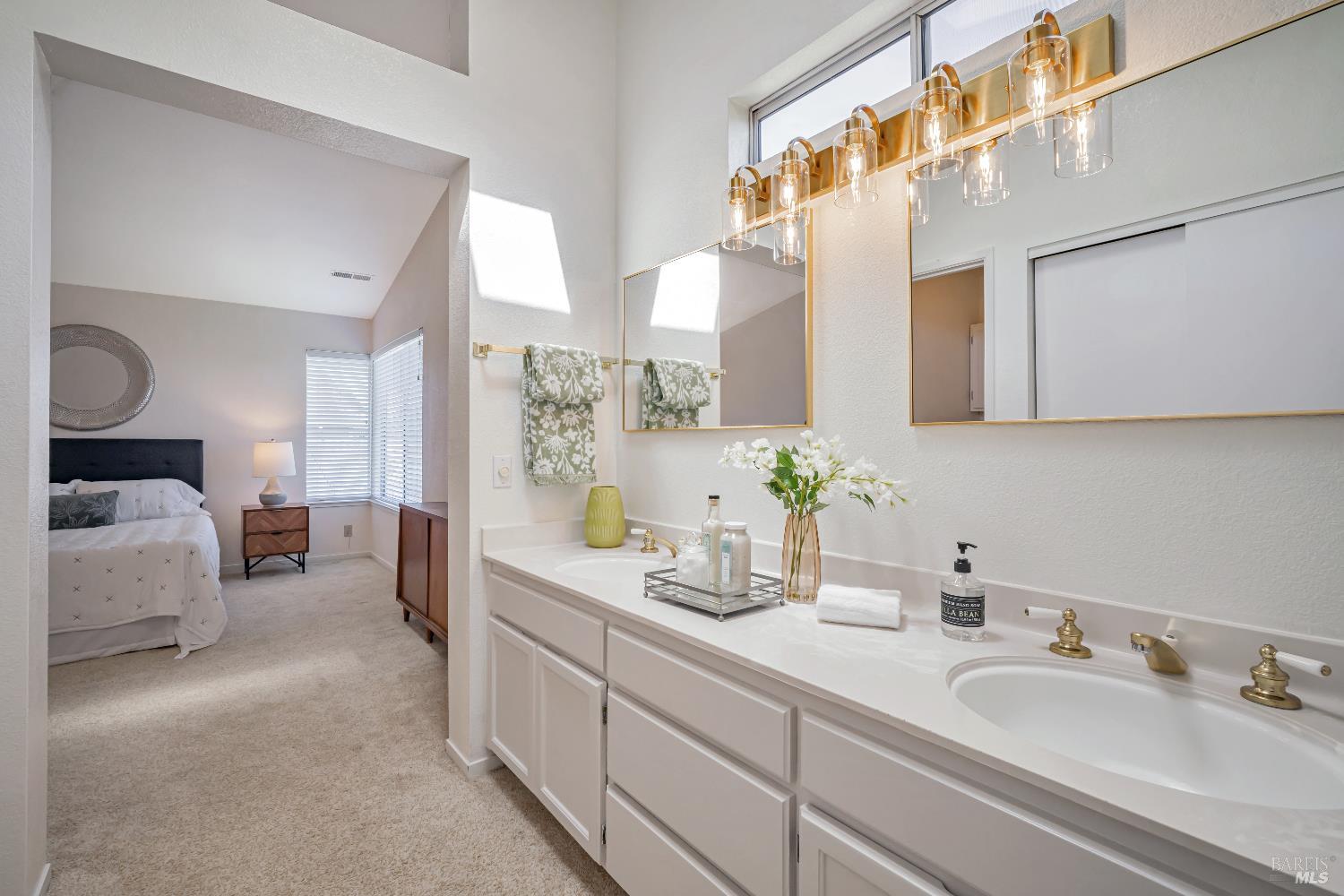 Windsor, California, 95492, United States, 3 Bedrooms Bedrooms, ,3 BathroomsBathrooms,Residential,For Sale,1925439