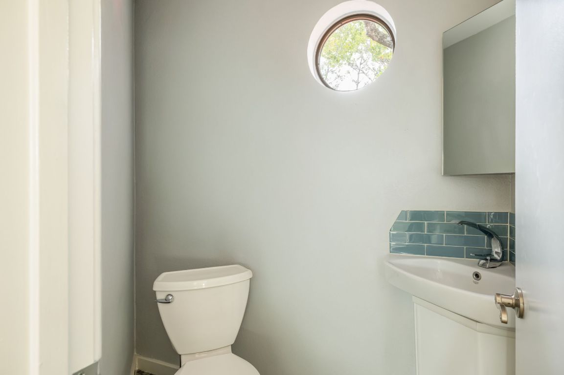 Lakeway, Texas, 78734, United States, 3 Bedrooms Bedrooms, ,3 BathroomsBathrooms,Residential,For Sale,2001853