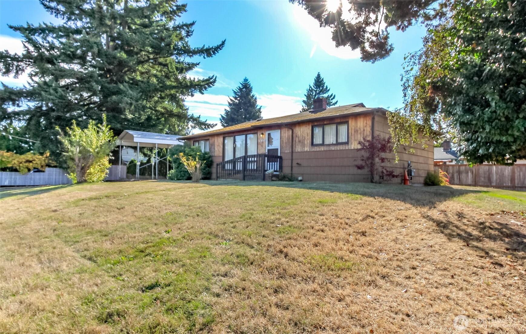 SEATTLE, Washington, 98146, United States, 3 Bedrooms Bedrooms, ,2 BathroomsBathrooms,Residential,For Sale,1969203