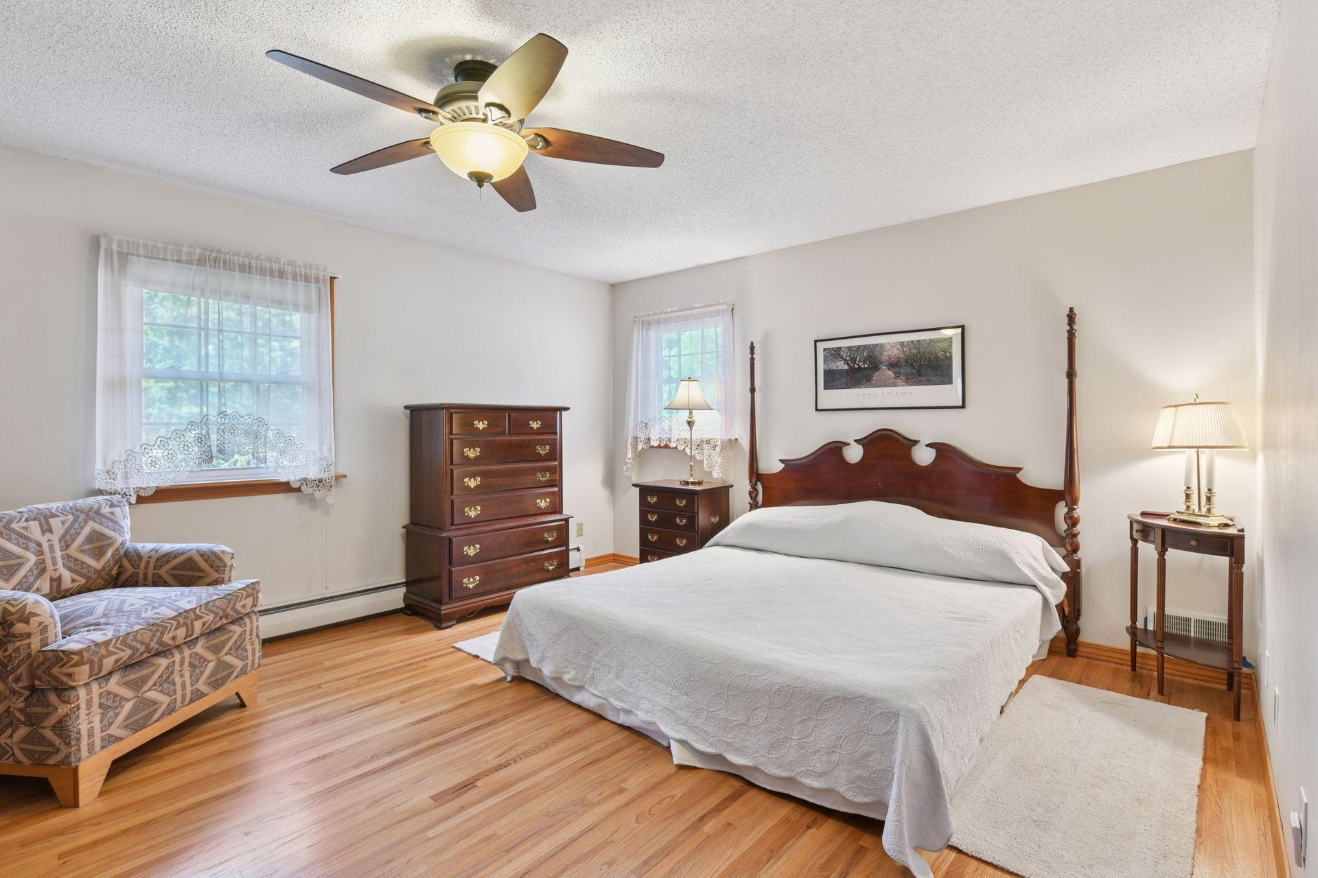 Minnetrista, Minnesota, 55364, United States, 3 Bedrooms Bedrooms, ,2 BathroomsBathrooms,Residential,For Sale,1902548
