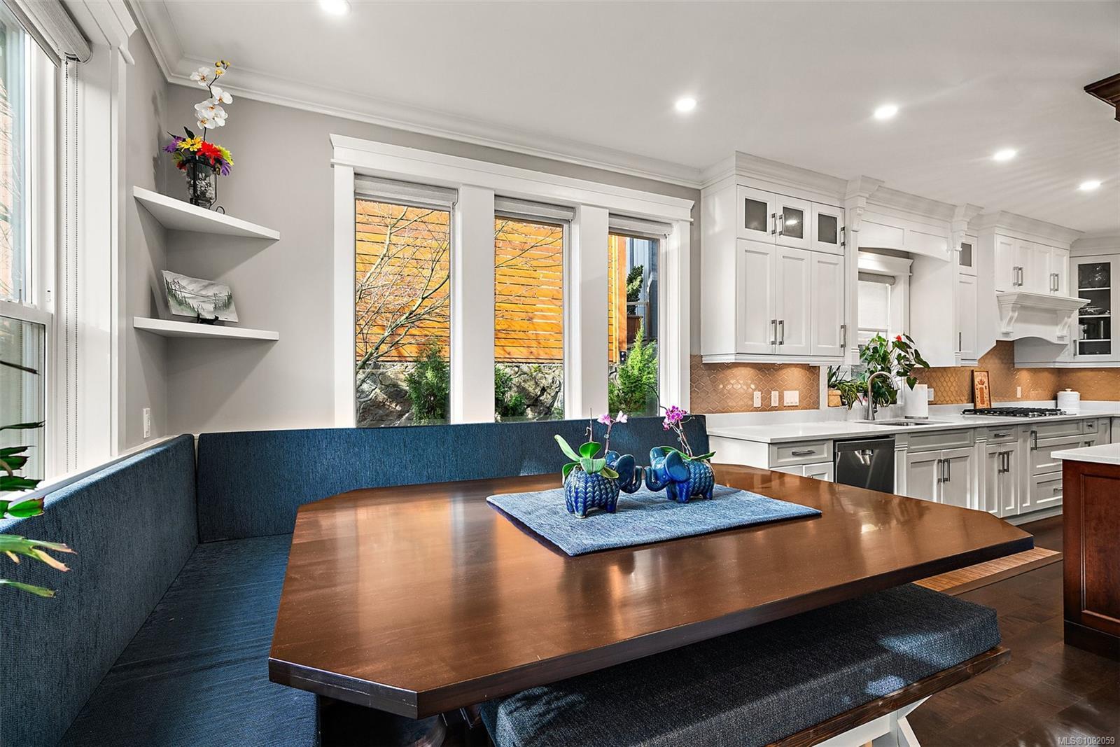 LANGFORD, British Columbia, V9B 0R9, CA, 5 Bedrooms Bedrooms, ,Residential,For Sale,1912697