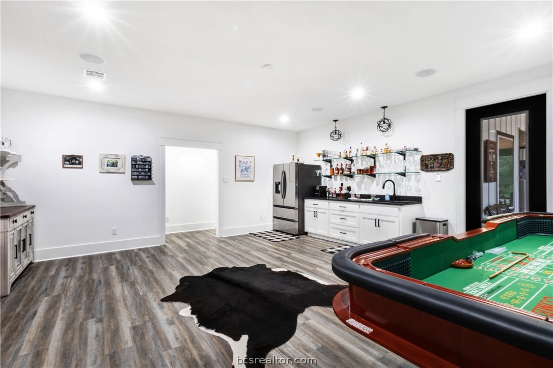North Zulch, Texas, 77872, United States, 3 Bedrooms Bedrooms, ,5 BathroomsBathrooms,Residential,For Sale,2035368