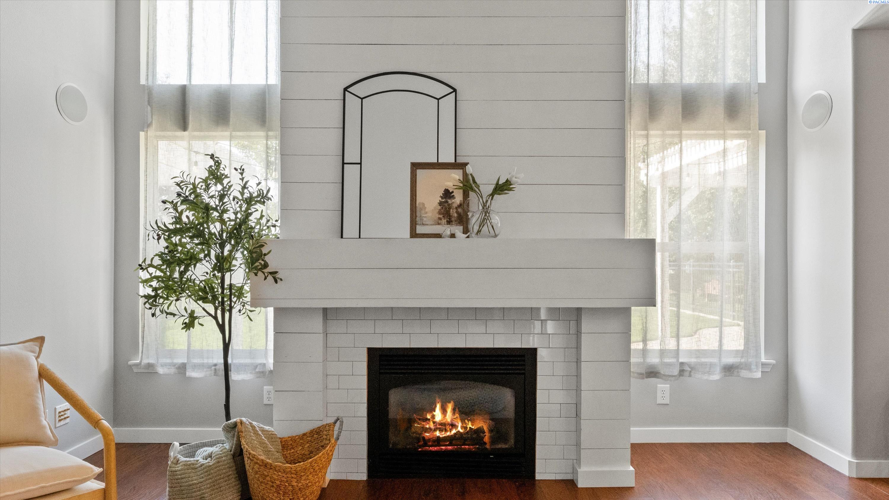 Pasco, Washington, 99301, United States, 4 Bedrooms Bedrooms, ,2 BathroomsBathrooms,Residential,For Sale,1956772