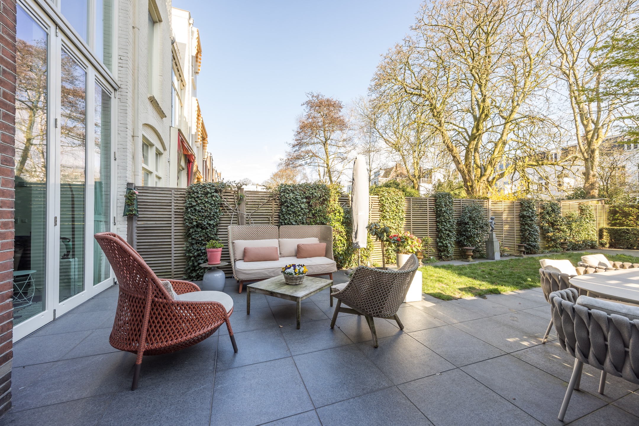  Charming and Spacious Townhouse in the Desirable Benoordenhout District Located - 物件實景