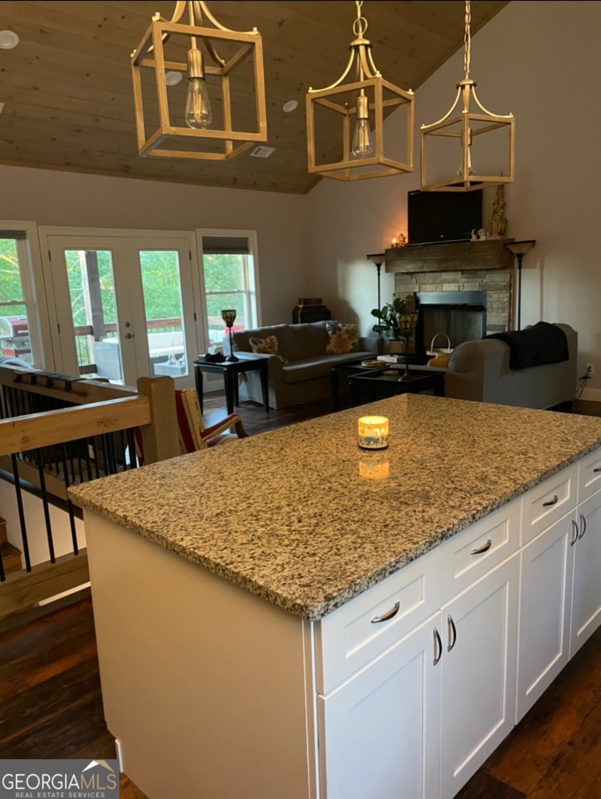 Blue Ridge, Georgia, 30513, United States, 4 Bedrooms Bedrooms, ,3 BathroomsBathrooms,Residential,For Sale,1919420