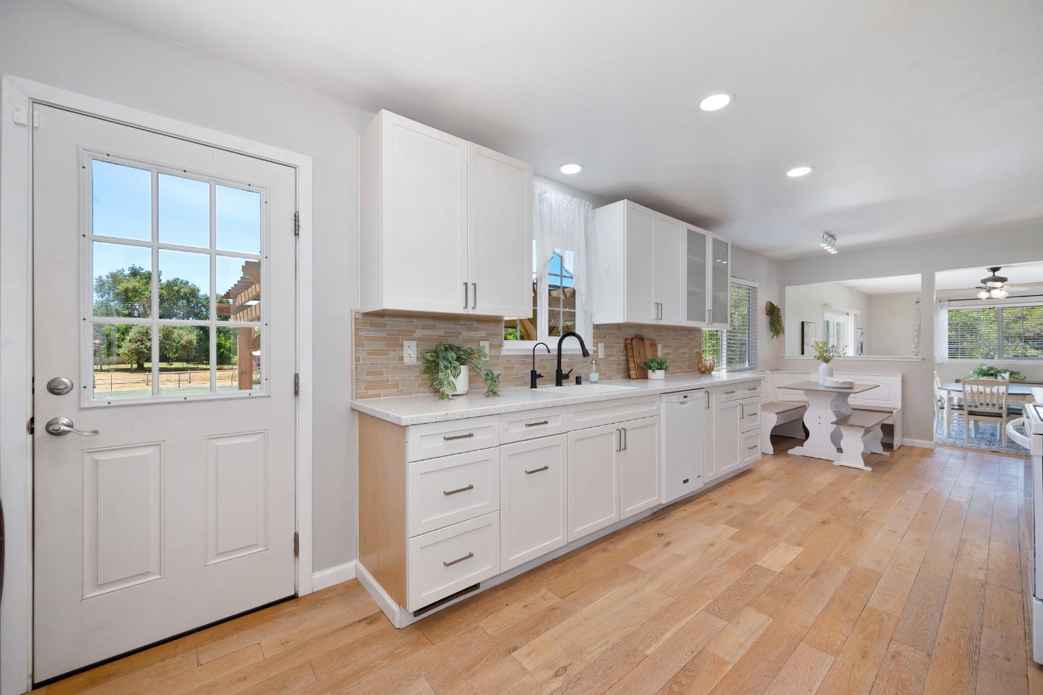 Orangevale, California, 95662, United States, 3 Bedrooms Bedrooms, ,2 BathroomsBathrooms,Residential,For Sale,1926180