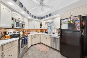 Sunset Beach, North Carolina, 28468, United States, 3 Bedrooms Bedrooms, ,3 BathroomsBathrooms,Residential,For Sale,1885738
