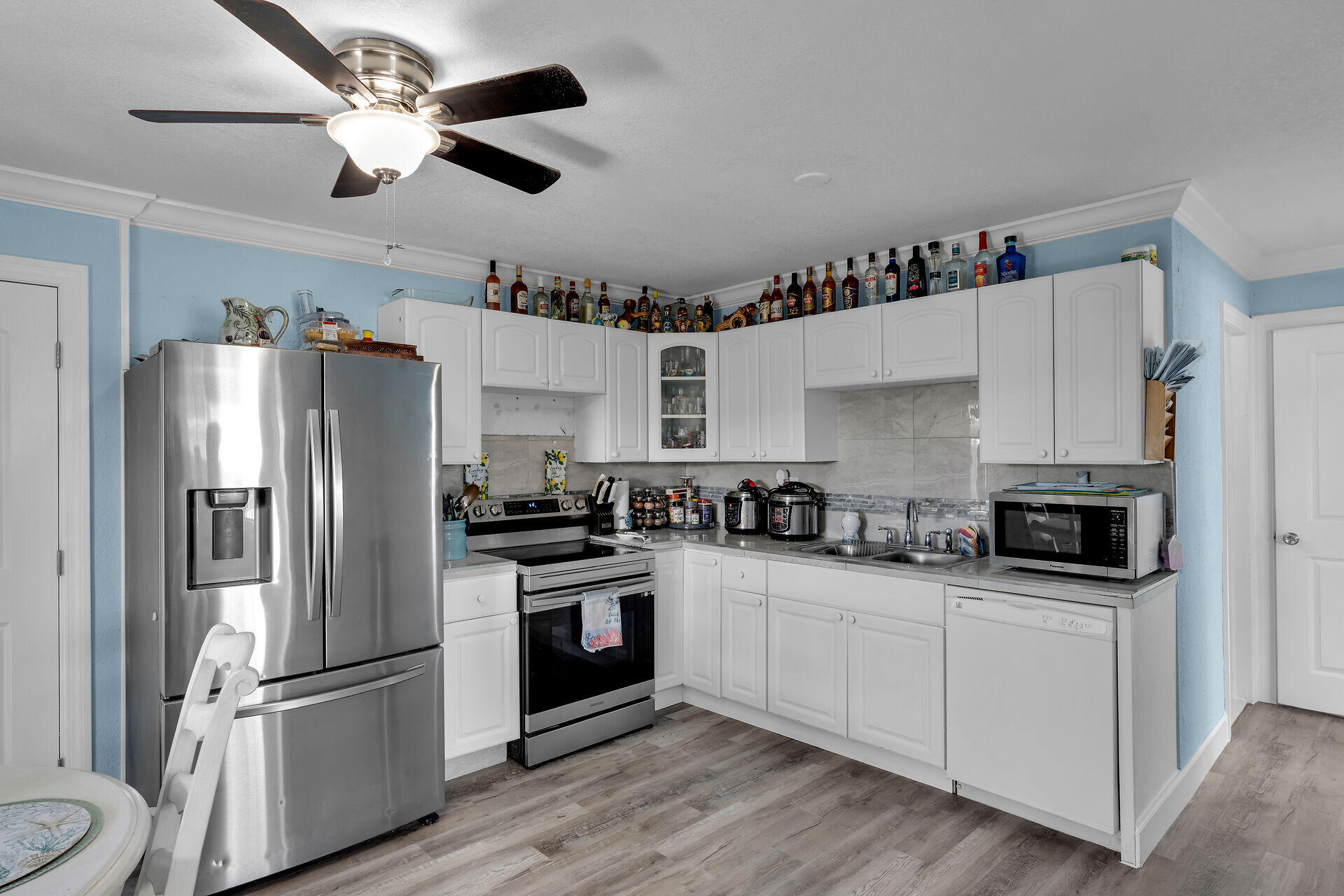 MARATHON, Florida, 33050, United States, 3 Bedrooms Bedrooms, ,1 BathroomBathrooms,Residential,For Sale,1902182