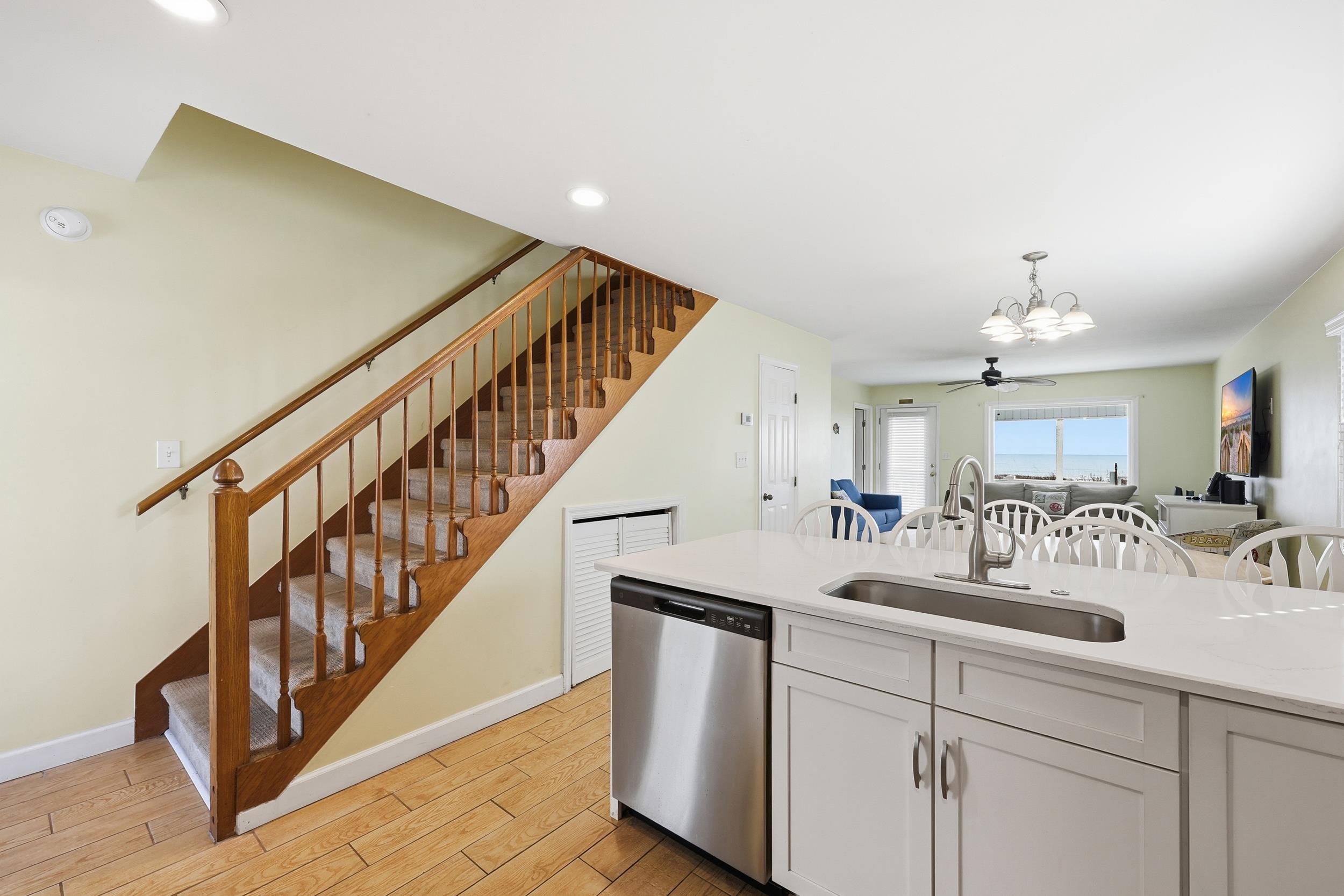 North Myrtle Beach, South Carolina, 29582, United States, 6 Bedrooms Bedrooms, ,4 BathroomsBathrooms,Residential,For Sale,2011670