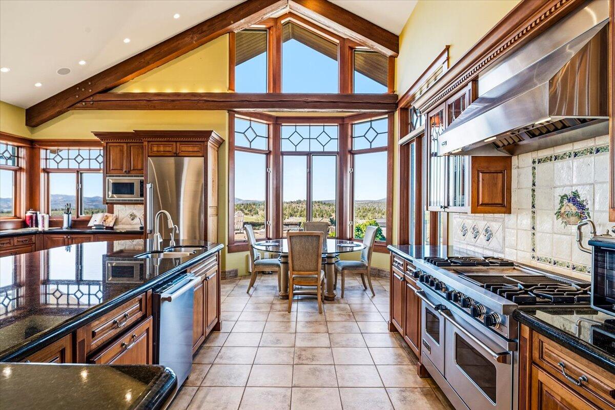 Powell Butte, Oregon, 97753, United States, 6 Bedrooms Bedrooms, ,5 BathroomsBathrooms,Residential,For Sale,2036948