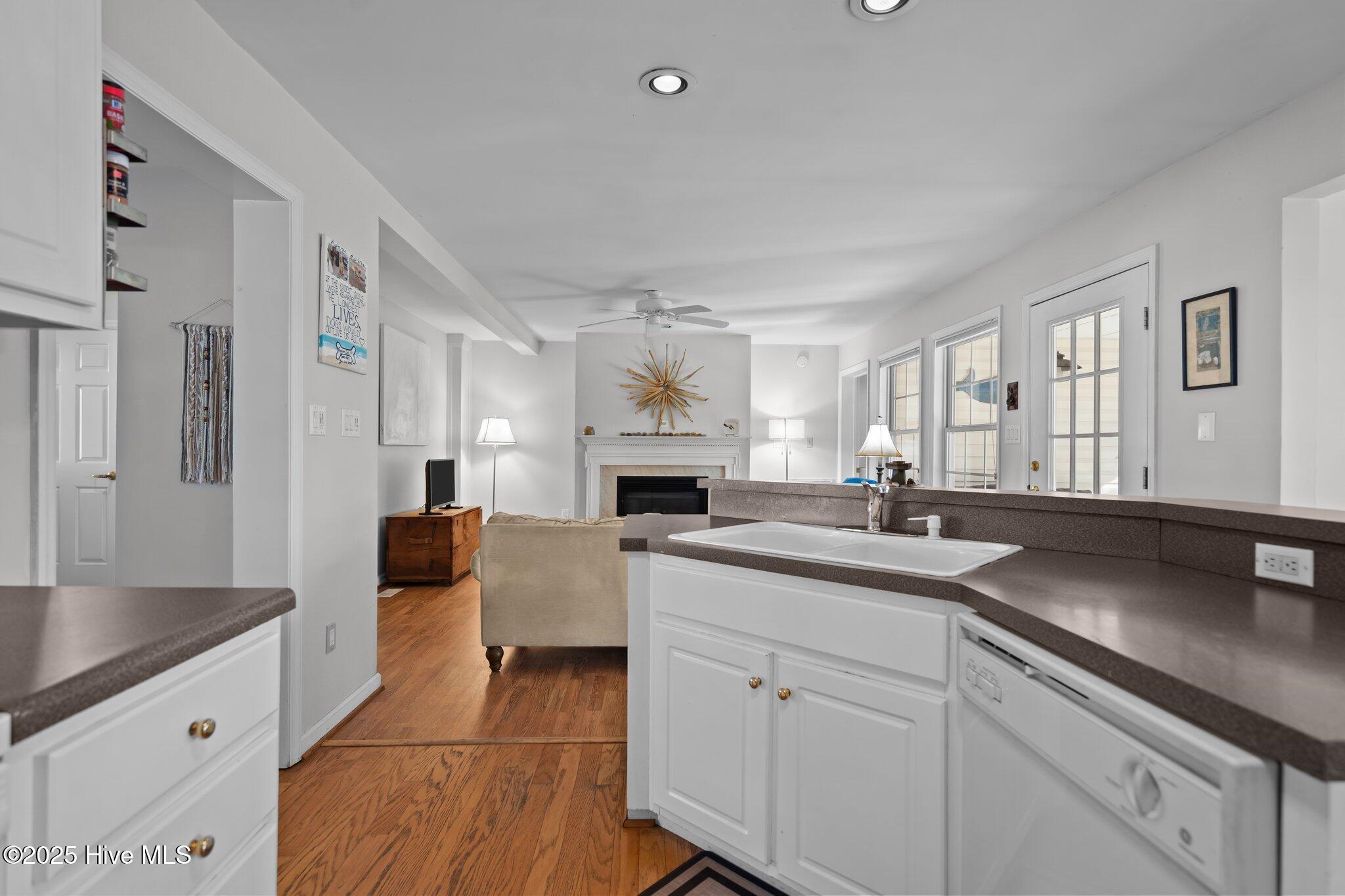 Oak Island, North Carolina, 28465, United States, 4 Bedrooms Bedrooms, ,4 BathroomsBathrooms,Residential,For Sale,1928630