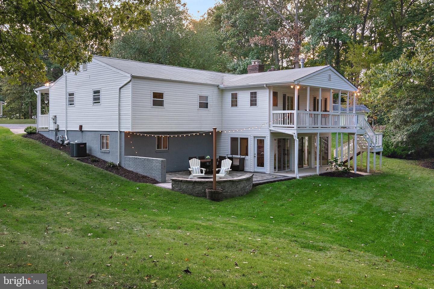 ANNAPOLIS, Maryland, 21401, United States, 4 Bedrooms Bedrooms, ,3 BathroomsBathrooms,Residential,For Sale,1988368