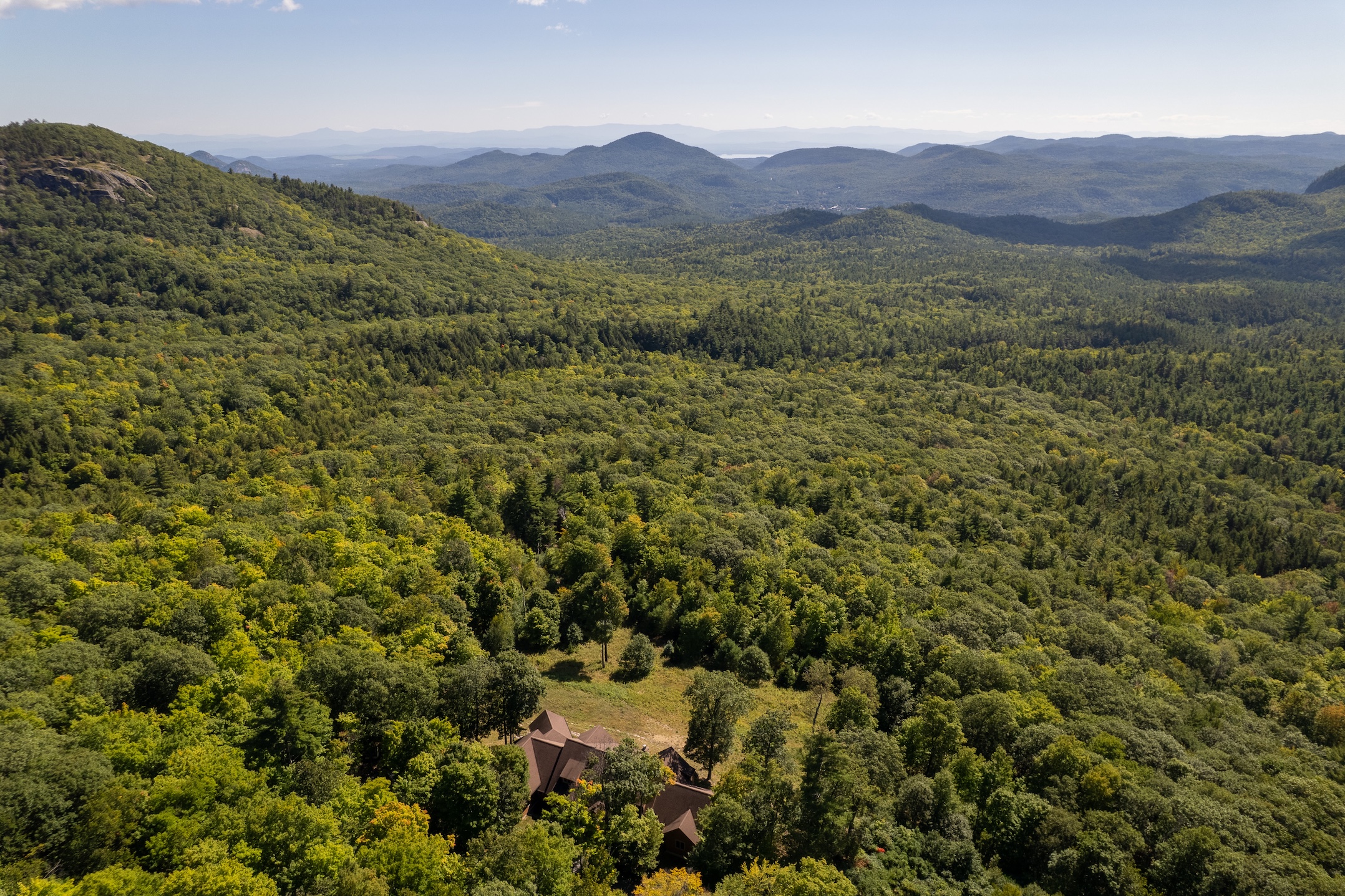  328 Hurricane Mountain Lane, Elizabethtown, NY, 12932 - 物件實景