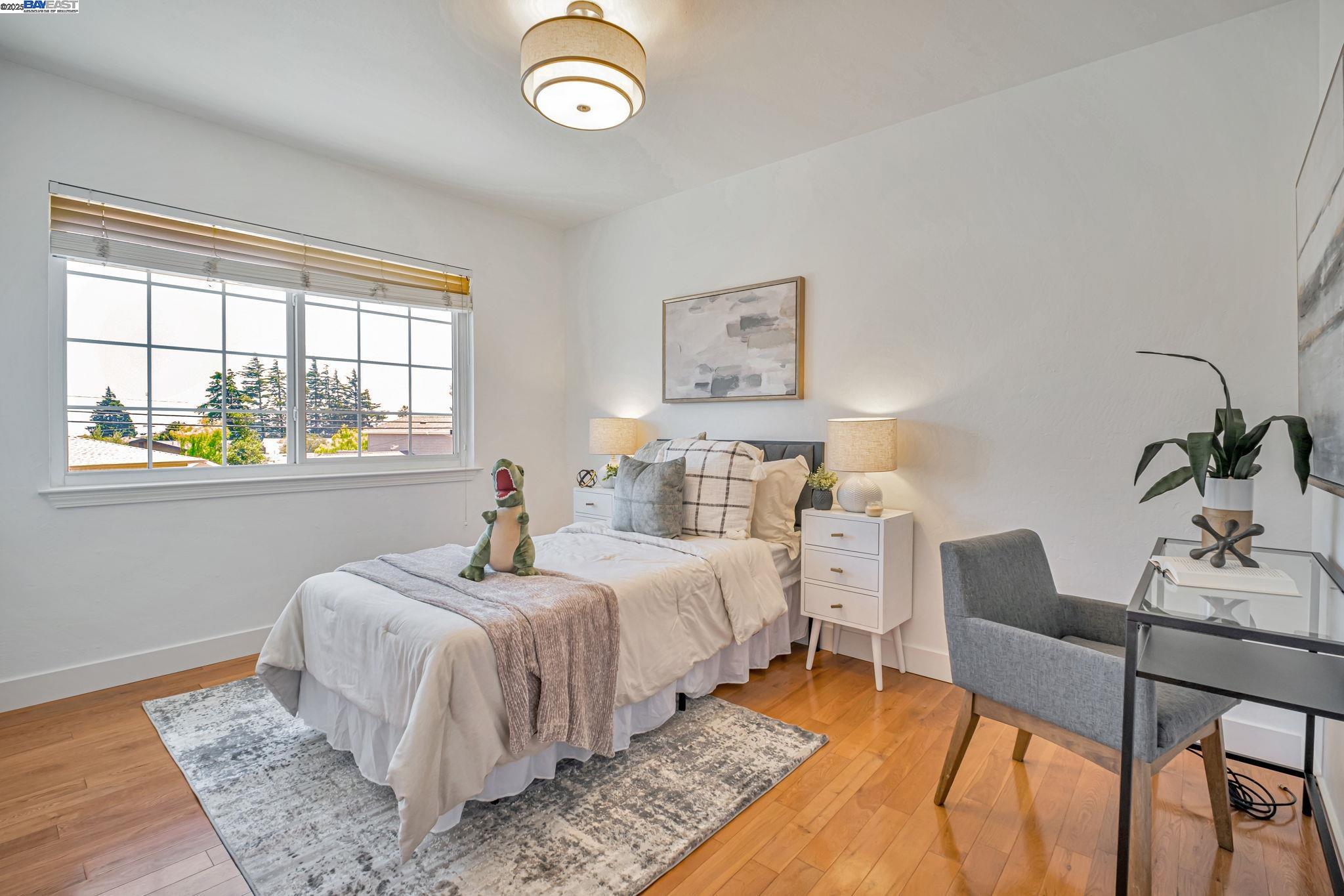 Castro Valley, California, 94546, United States, 3 Bedrooms Bedrooms, ,2 BathroomsBathrooms,Residential,For Sale,1901037