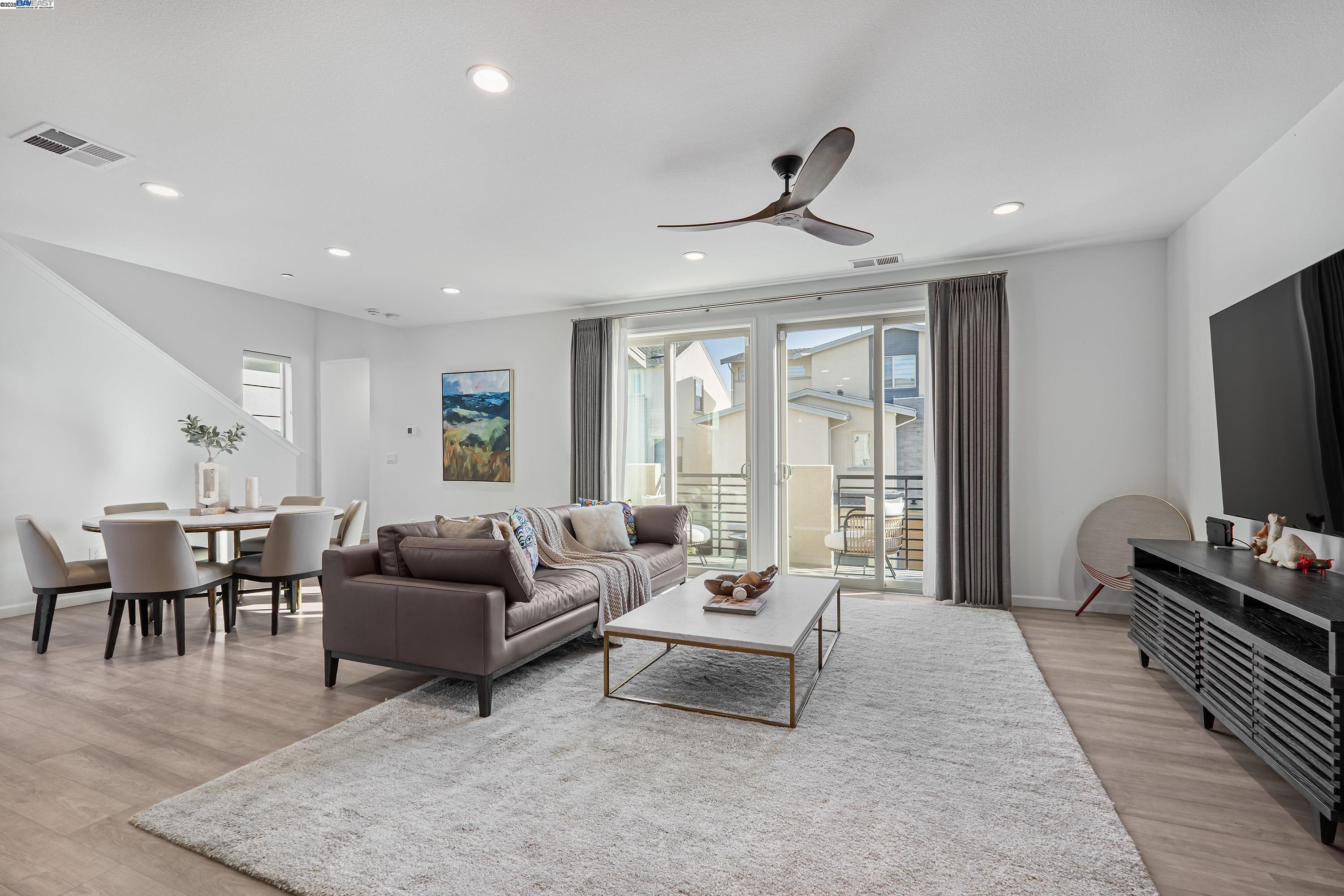 Dublin, California, 94568, United States, 4 Bedrooms Bedrooms, ,3 BathroomsBathrooms,Residential,For Sale,1987697