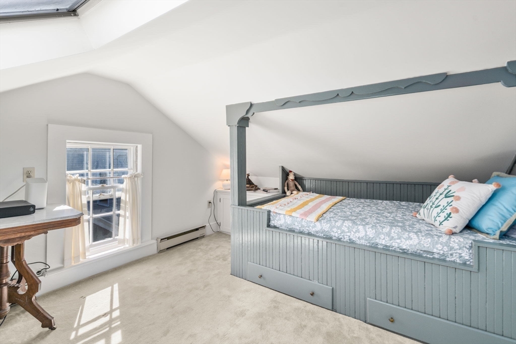 Cambridge, Massachusetts, 02139, United States, 3 Bedrooms Bedrooms, ,2 BathroomsBathrooms,Residential,For Sale,1940619