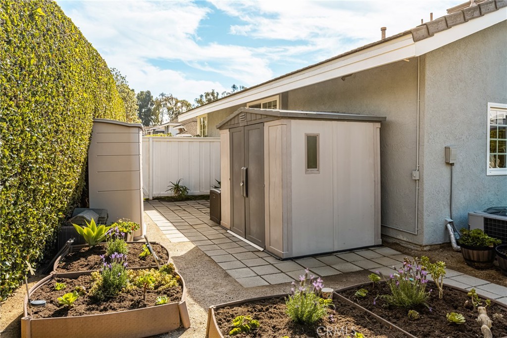 Irvine, California, 92614, United States, 4 Bedrooms Bedrooms, ,3 BathroomsBathrooms,Residential,For Sale,1988283