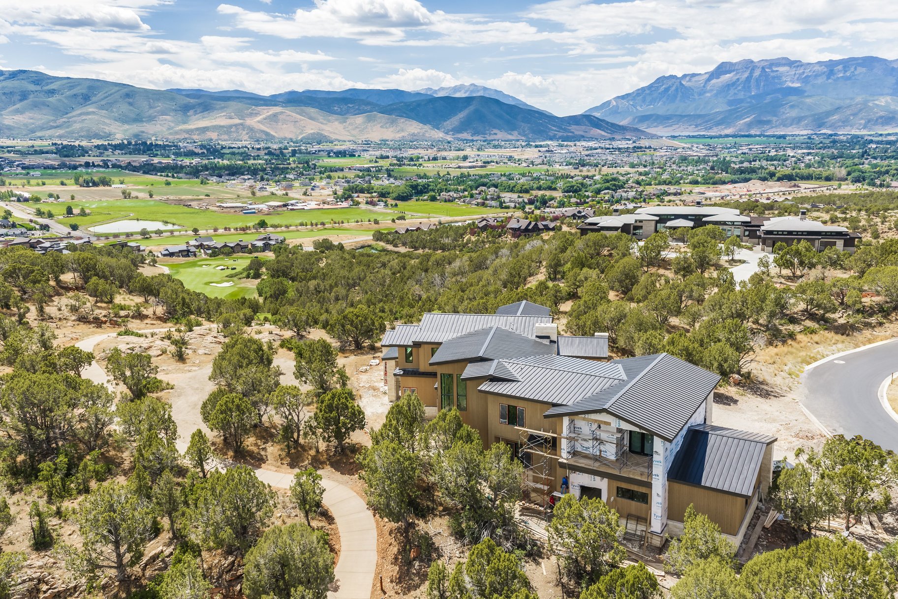  Luxury on Top of the Red Ledges - 物件實景