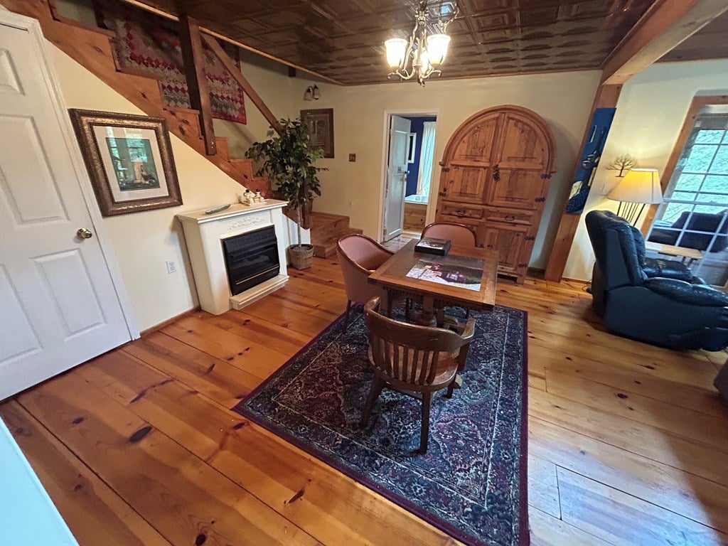 Blue Ridge, Georgia, 30513, United States, 3 Bedrooms Bedrooms, ,3 BathroomsBathrooms,Residential,For Sale,1954403